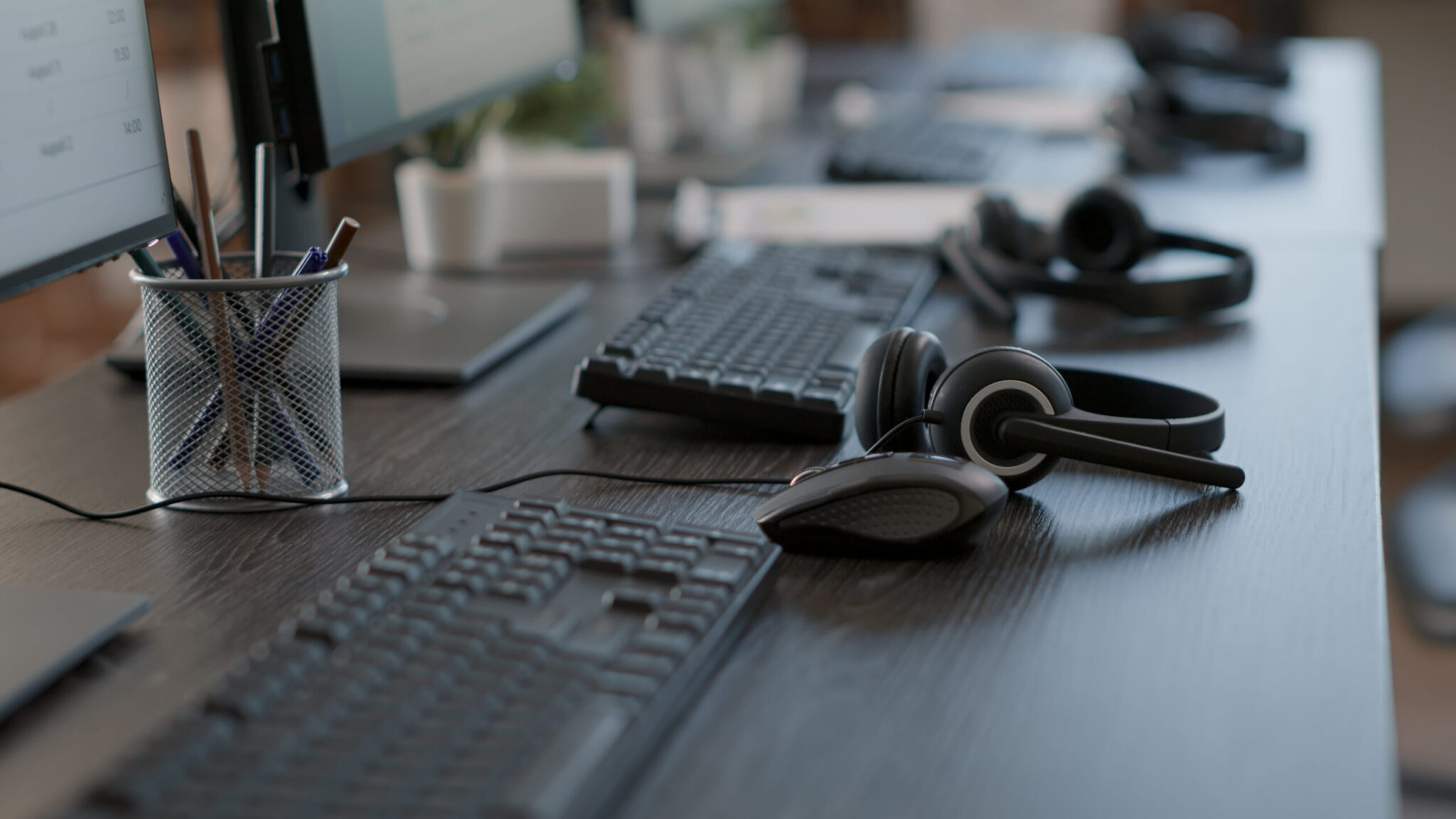 How do I set up an outsourced call center?